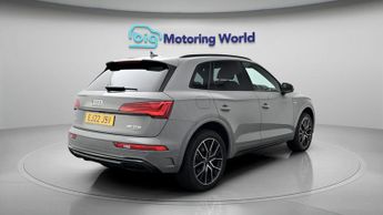 Audi Q5 TFSI QUATTRO S LINE EDITION 1