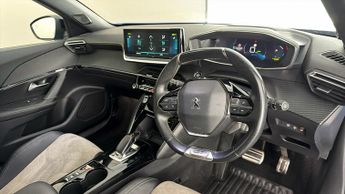 Peugeot E-2008 GT PREMIUM