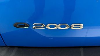 Peugeot E-2008 GT PREMIUM