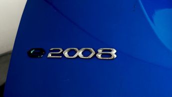 Peugeot E-2008 GT PREMIUM