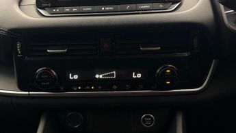 Nissan Qashqai DIG-T ACENTA PREMIUM DCT