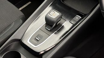 Nissan Qashqai DIG-T ACENTA PREMIUM DCT