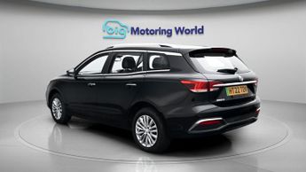 MG MG5 EXCLUSIVE
