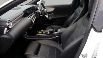 Mercedes-Benz CLA CLA 200 AMG LINE PREMIUM