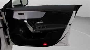 Mercedes-Benz CLA CLA 200 AMG LINE PREMIUM