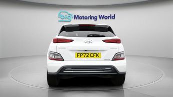 Hyundai KONA PREMIUM