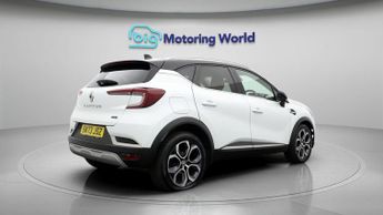 Renault Captur TECHNO E-TECH
