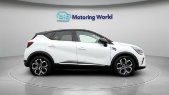 Renault Captur TECHNO E-TECH