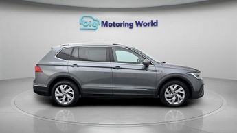 Volkswagen Tiguan Allspace LIFE TSI DSG