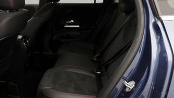 Mercedes-Benz GLA GLA 180 AMG LINE PREMIUM PLUS