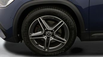 Mercedes-Benz GLA GLA 180 AMG LINE PREMIUM PLUS