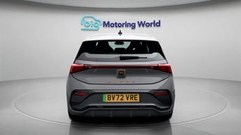 CUPRA Born V1