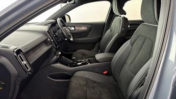 Volvo XC40 RECHARGE T4 PLUS