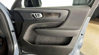 Volvo XC40 RECHARGE T4 PLUS