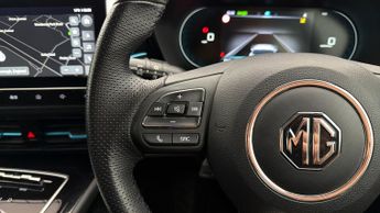 MG MG5 SE