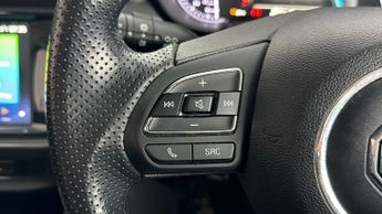 MG MG5 EXCLUSIVE