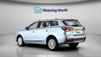 MG MG5 EXCLUSIVE