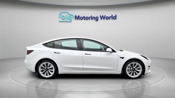 Tesla Model 3 MODEL 3