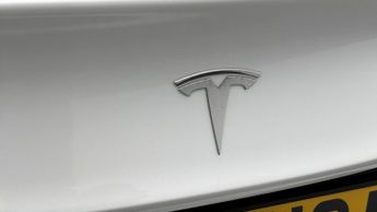 Tesla Model 3 MODEL 3