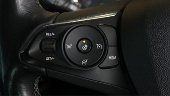 Vauxhall Crossland ELITE NAV