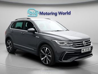 Volkswagen Tiguan R-LINE TSI DSG