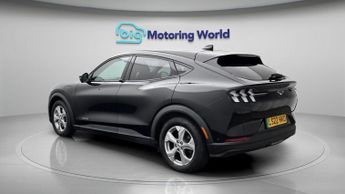 Ford Mustang Mach-E BASE