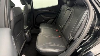 Ford Mustang Mach-E BASE