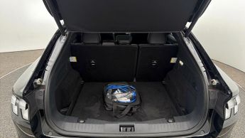 Ford Mustang Mach-E BASE