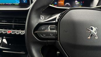 Peugeot E-2008 GT