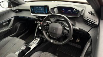 Peugeot E-2008 GT