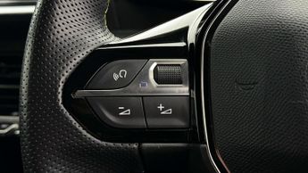 Peugeot E-208 GT PREMIUM