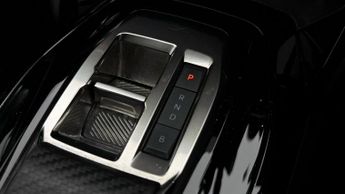 Peugeot E-208 GT PREMIUM