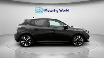 Peugeot E-208 GT PREMIUM