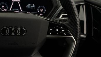 Audi Q4 e-tron S LINE