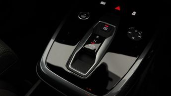 Audi Q4 e-tron S LINE