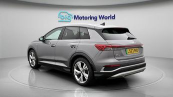 Audi Q4 e-tron S LINE