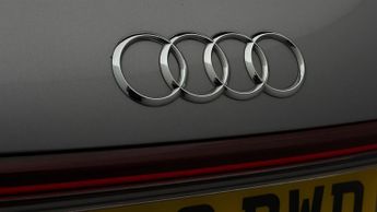Audi Q4 e-tron S LINE