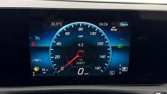 Mercedes-Benz CLA CLA 180 AMG LINE