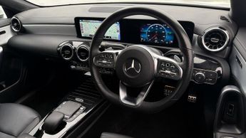 Mercedes-Benz CLA CLA 180 AMG LINE