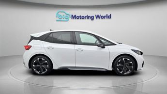 CUPRA Born V2