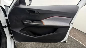 CUPRA Born V2
