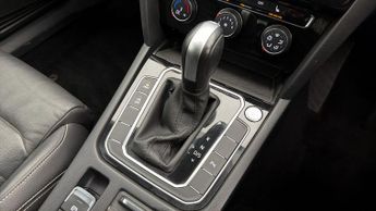 Volkswagen Passat SEL TSI EVO DSG