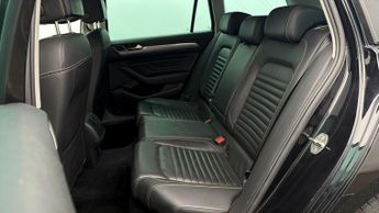 Volkswagen Passat SEL TSI EVO DSG