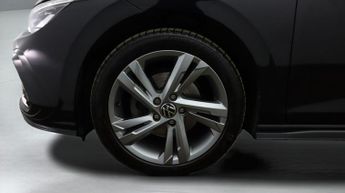 Volkswagen Golf R-LINE ETSI DSG