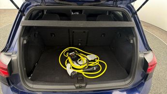 Volkswagen Golf GTE DSG