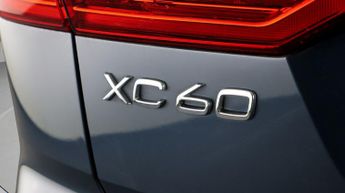 Volvo XC60 RECHARGE T6 CORE AWD