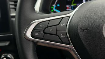Renault Captur TECHNO E-TECH