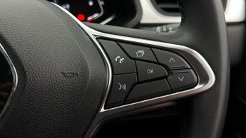Renault Captur TECHNO E-TECH