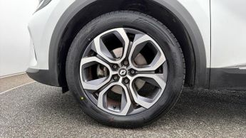 Renault Captur TECHNO E-TECH