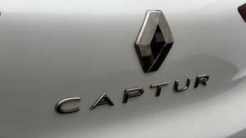 Renault Captur TECHNO E-TECH
